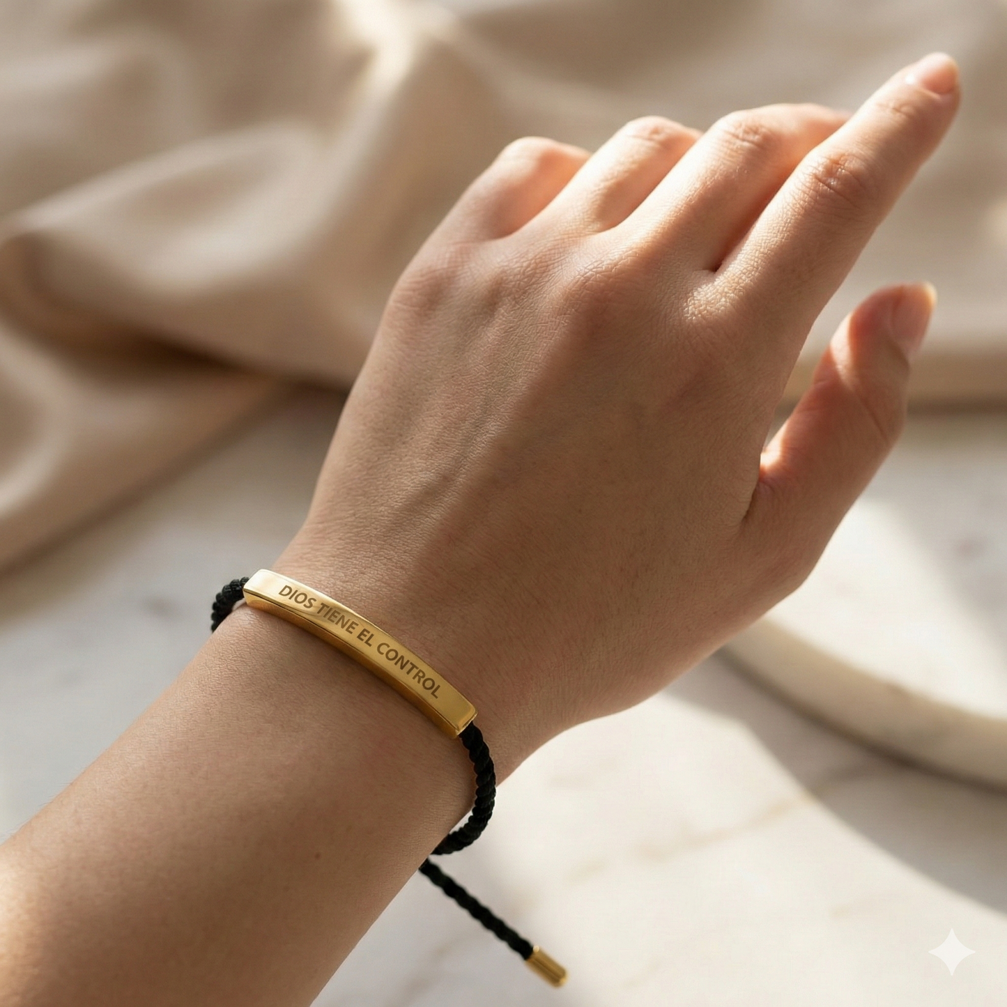 Manilla ✨ DIOS TIENE EL CONTROL ✨