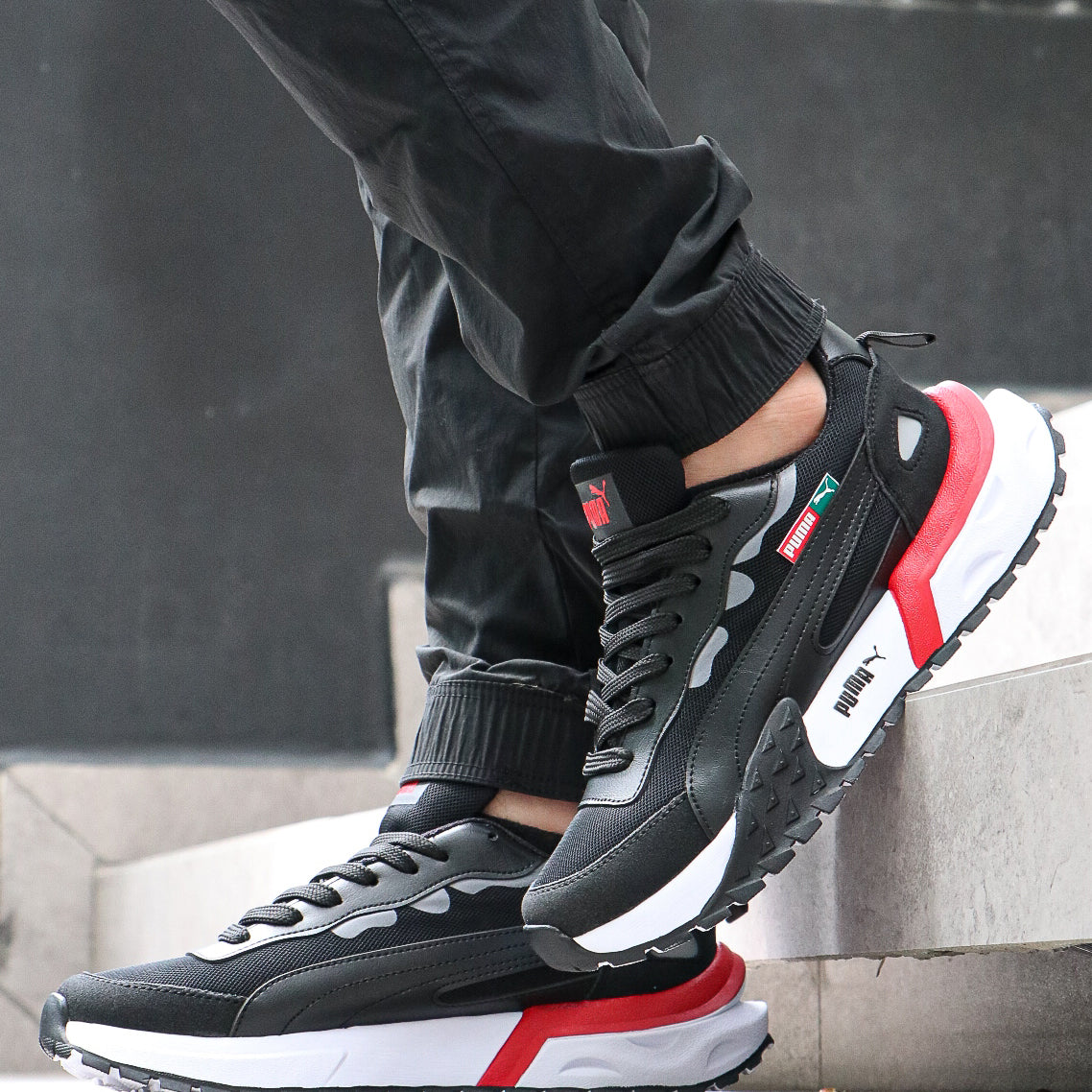 Puma Mirage + 1 par de medias