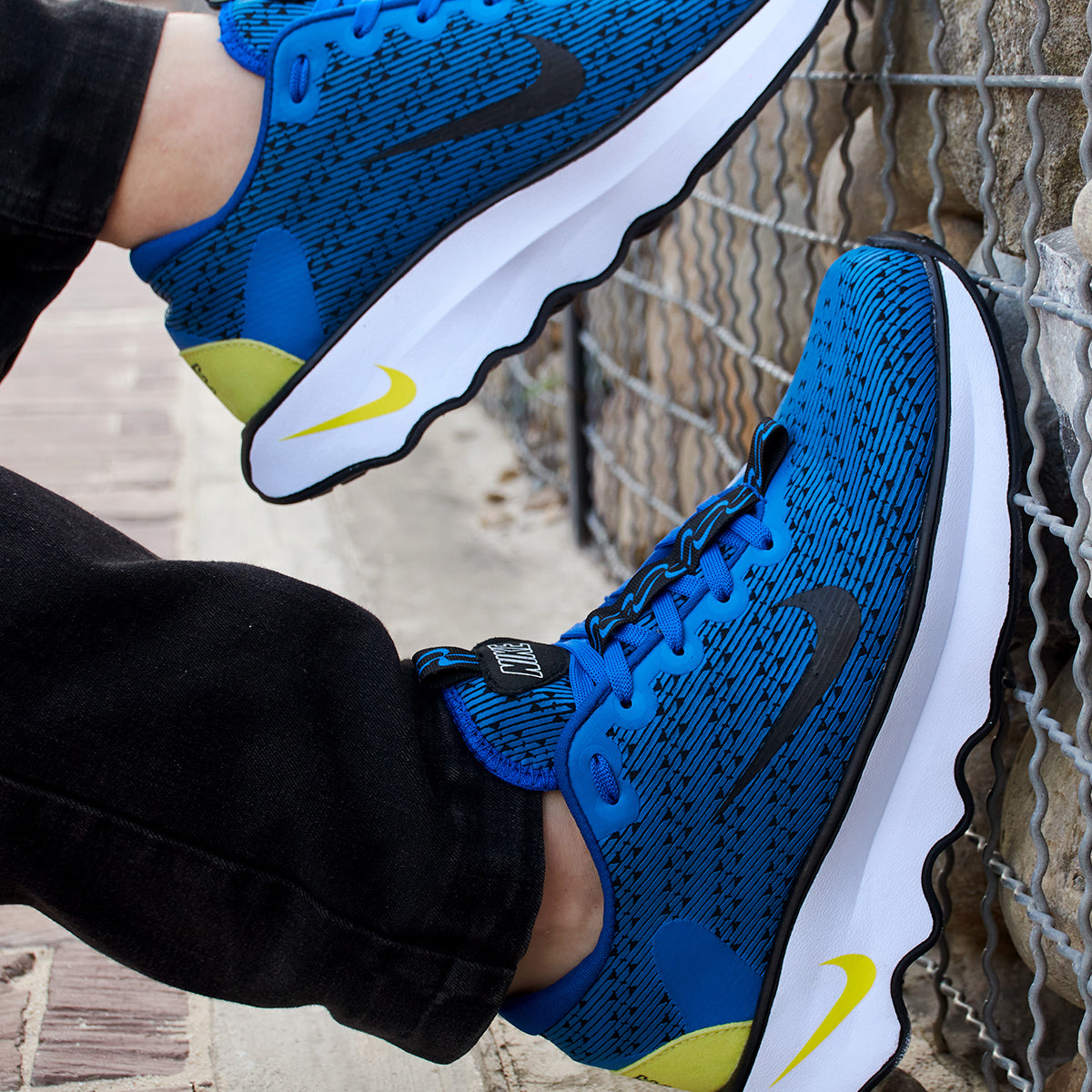 NUEVOS ⭐ Zapatillas Deportivas  MOTIVA +  1  par de MEDIAS + ENVÍO GRATIS 🔥