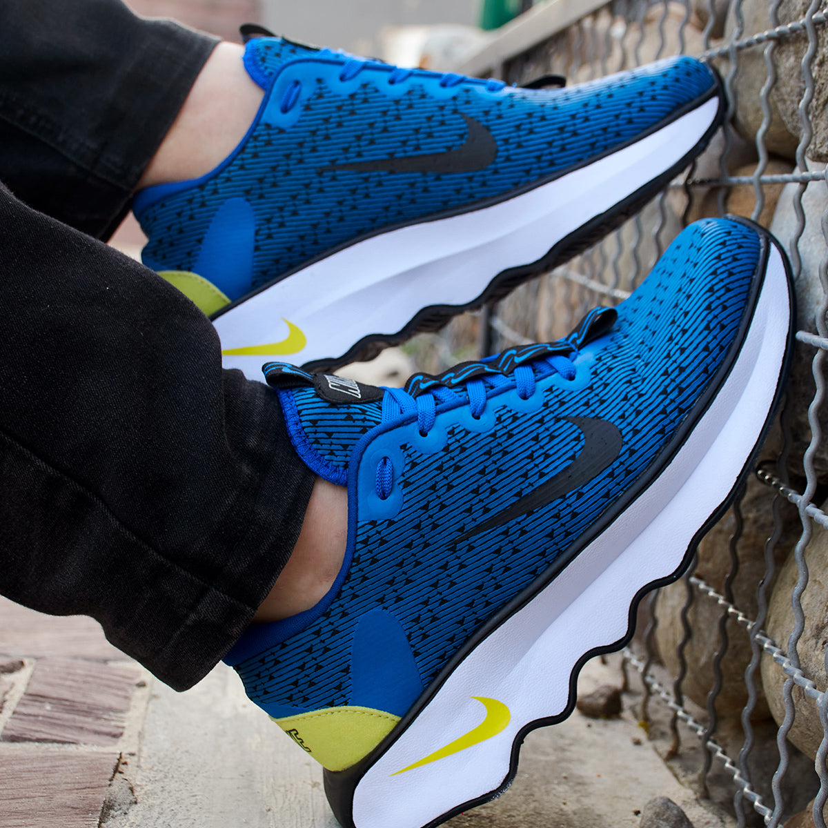 NUEVOS ⭐ Zapatillas Deportivas  MOTIVA +  1  par de MEDIAS + ENVÍO GRATIS 🔥